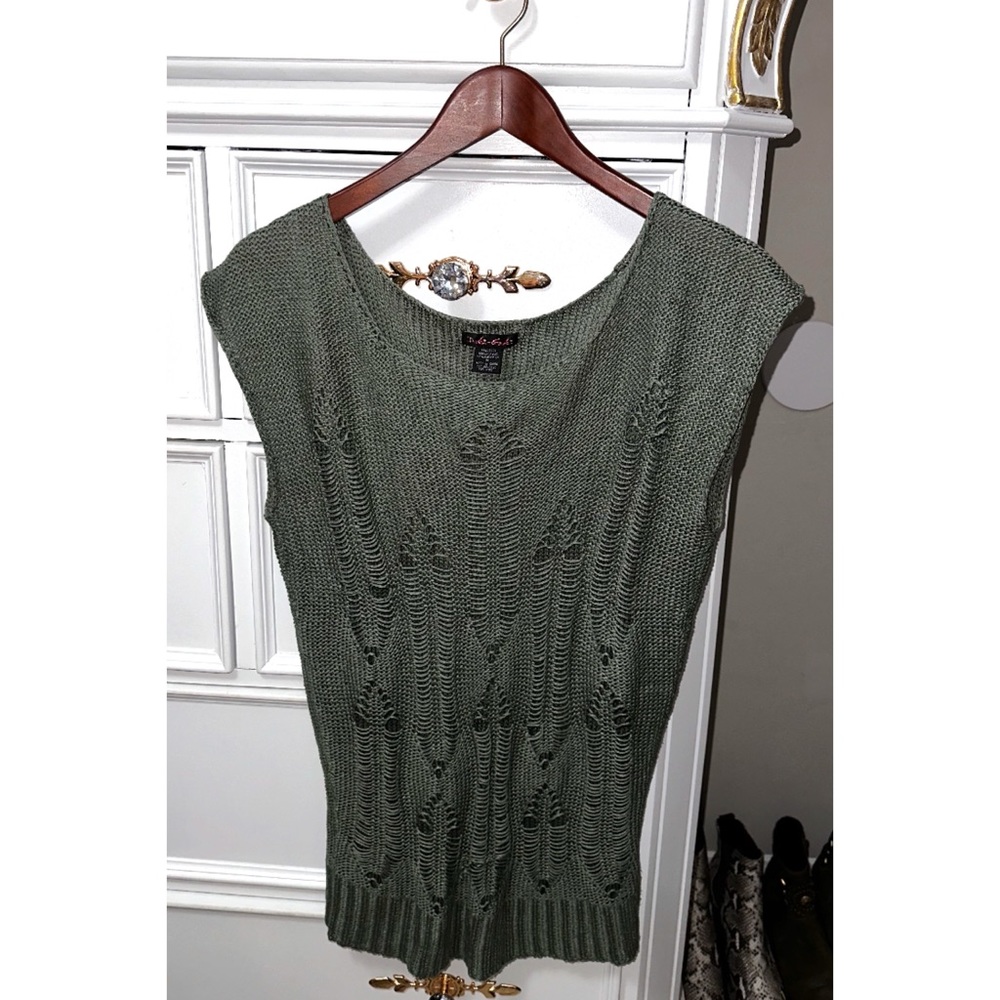 2010 Vintage, Sage Green Sweater, from Need Supply Boutique, Size Medium